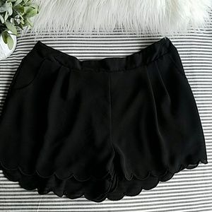 CUTE scalloped soft shorts